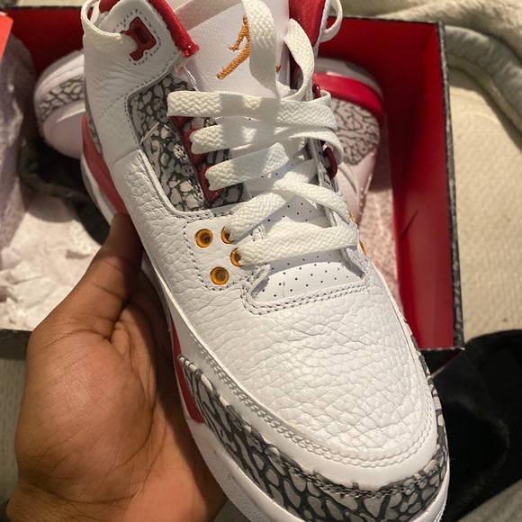 Air Jordan 3s Cardinal Red - Picture 5 of 12